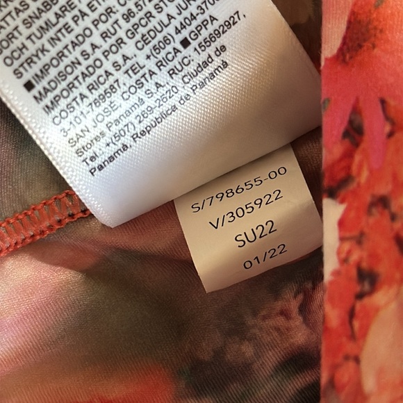 {Athleta} Salutation Stash Pocket 5” Shorts | Sz L - Picture 11 of 11